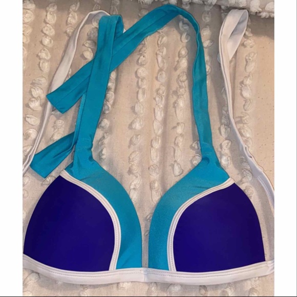 🧜‍♀️ Bikini Top 🧜‍♀️ - Picture 1 of 1